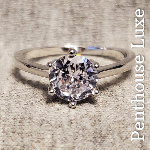 🔥 CLEARANCE! White Gold Plated Solitaire Ring - Picture 2 of 8